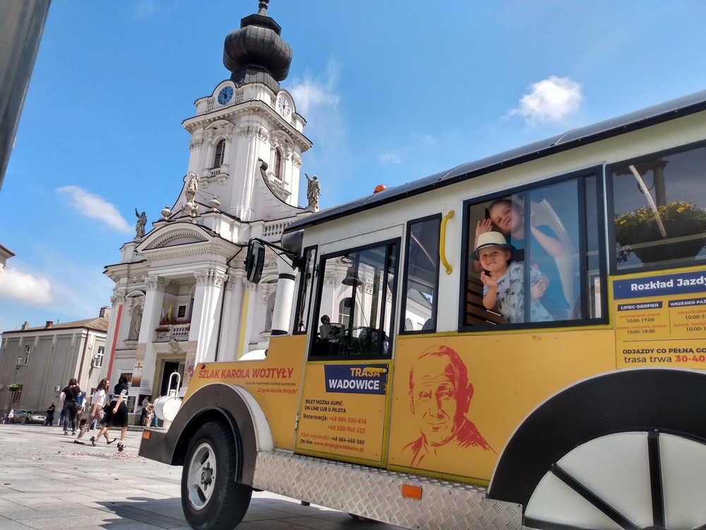 Rozwój działalności gospodarczej w zakresie usług rekreacji, turystyki i gastronomii